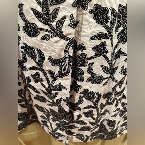 Chico’s topper, black and white print, size 3 - Picture 3 of 5